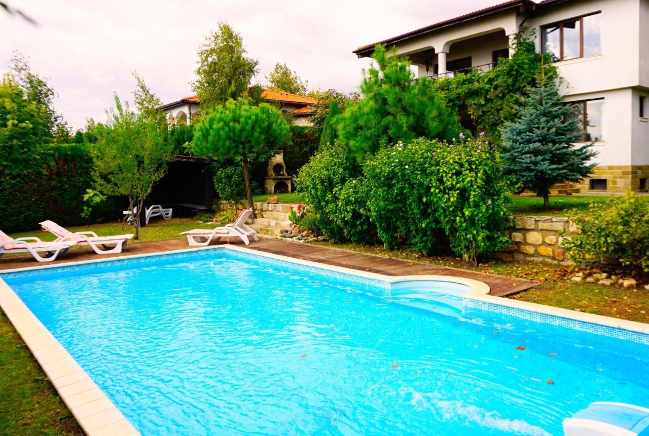 Вила Афина - Villa Afina Balchik Bagian luar foto
