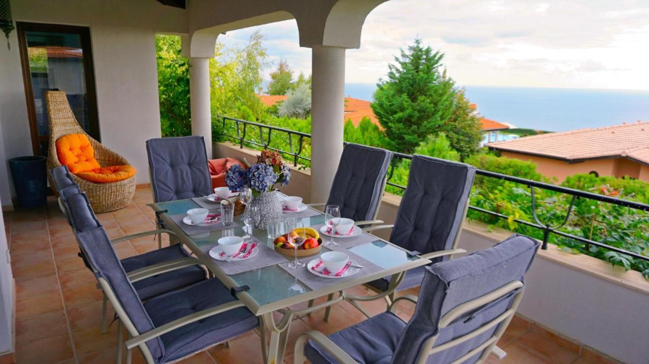 Вила Афина - Villa Afina Balchik Bagian luar foto