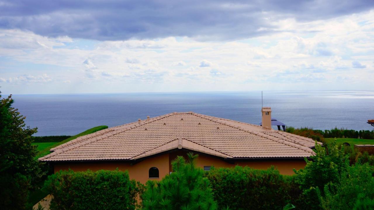 Вила Афина - Villa Afina Balchik Bagian luar foto