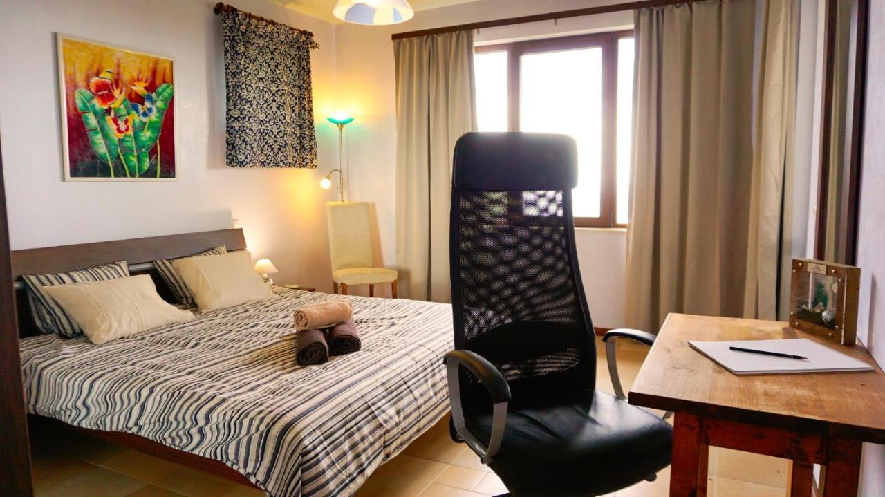 Вила Афина - Villa Afina Balchik Bagian luar foto