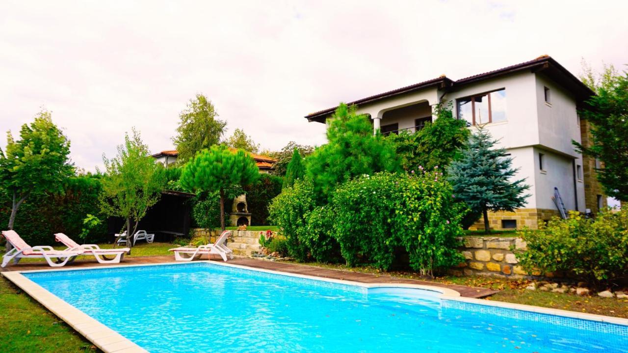 Вила Афина - Villa Afina Balchik Bagian luar foto